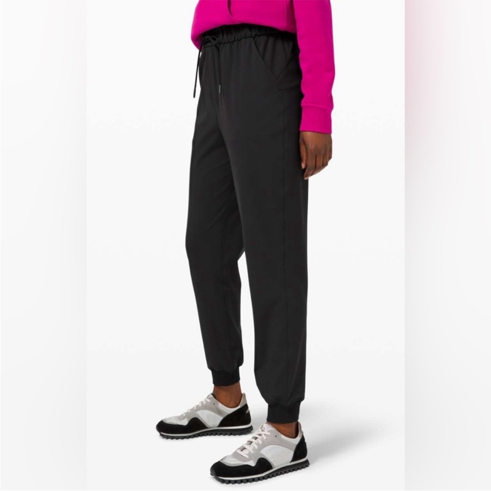 Lululemon keep moving joggers
